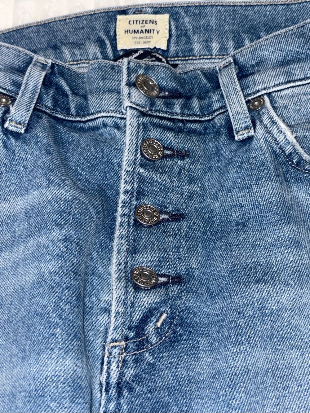 Citizens Of Humanity Straight Leg Jeans in Medium Blue Wash - Picture 3 of 8